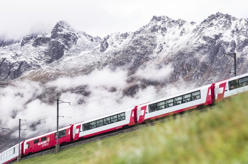 Bild für Glacier Express am Oberalppass (C)GEXAG