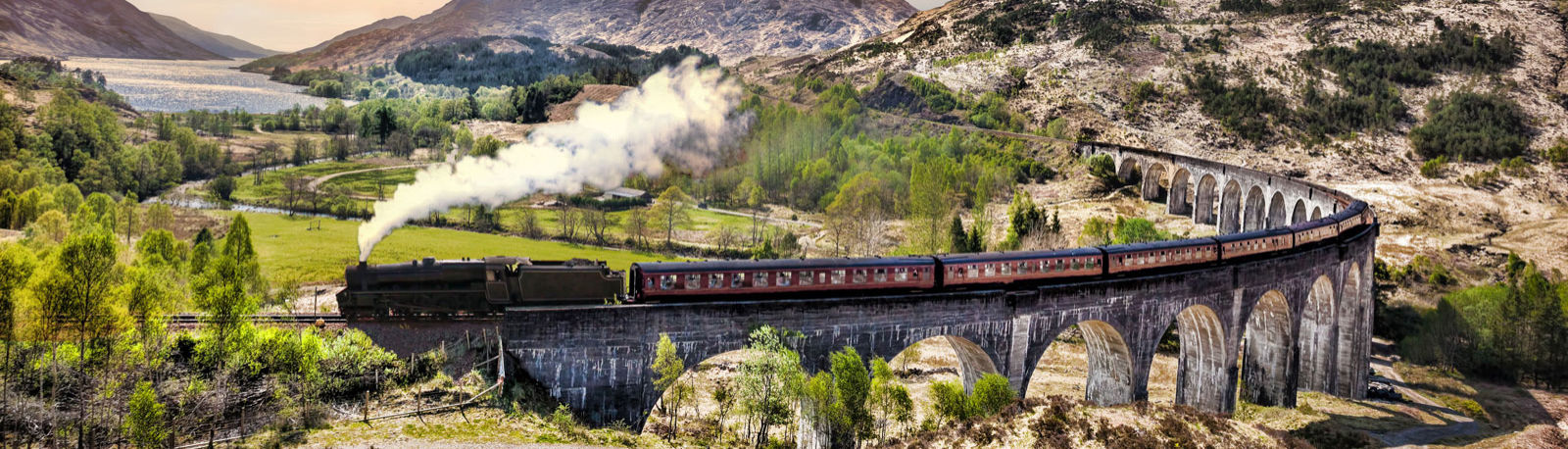 Bild für Glenfinnan Railway Viadukt © samott/Fotolia.com