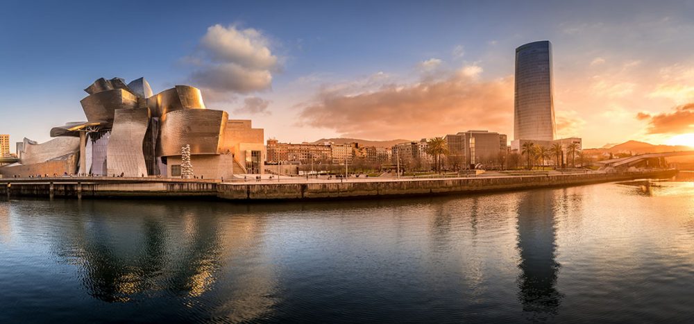 Bild für Spanien: Bilbao und San Sebastian - Postmoderne Meister und Fantasy-Landschaften (2020/2021)