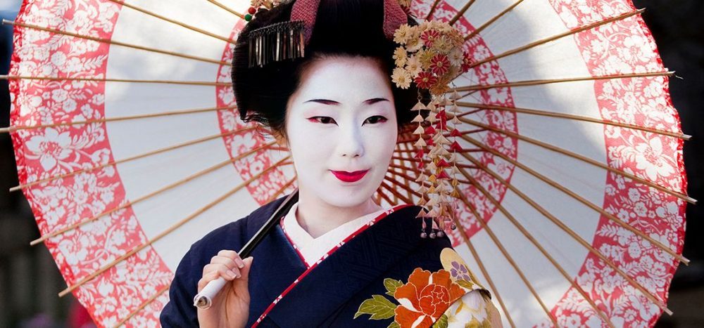 Bild für Geisha in traditioneller Tracht