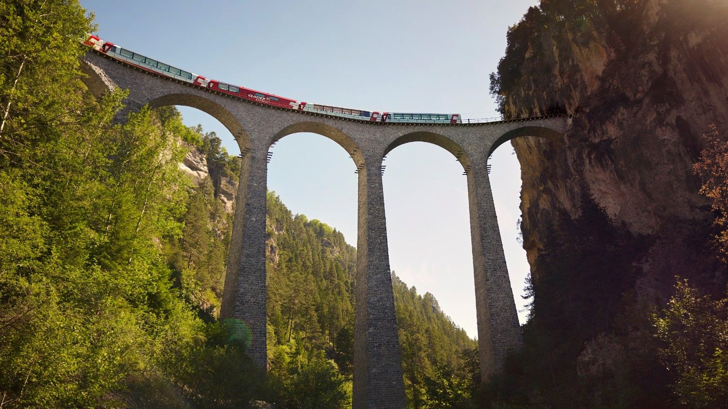 Glacier Express zwei (C) glacierexpress.ch