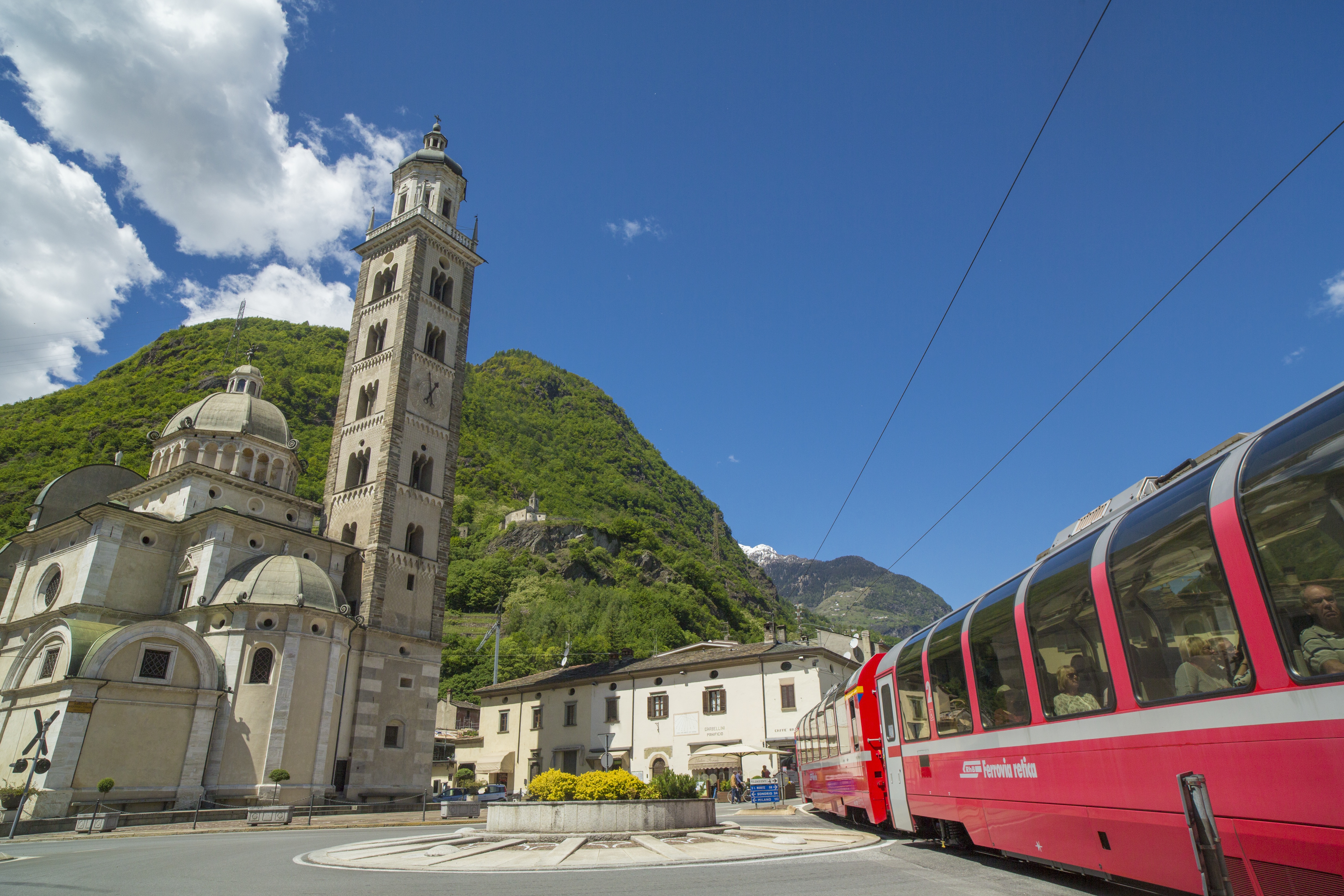 Bernina Express in Tirano (C) Rhb.ch