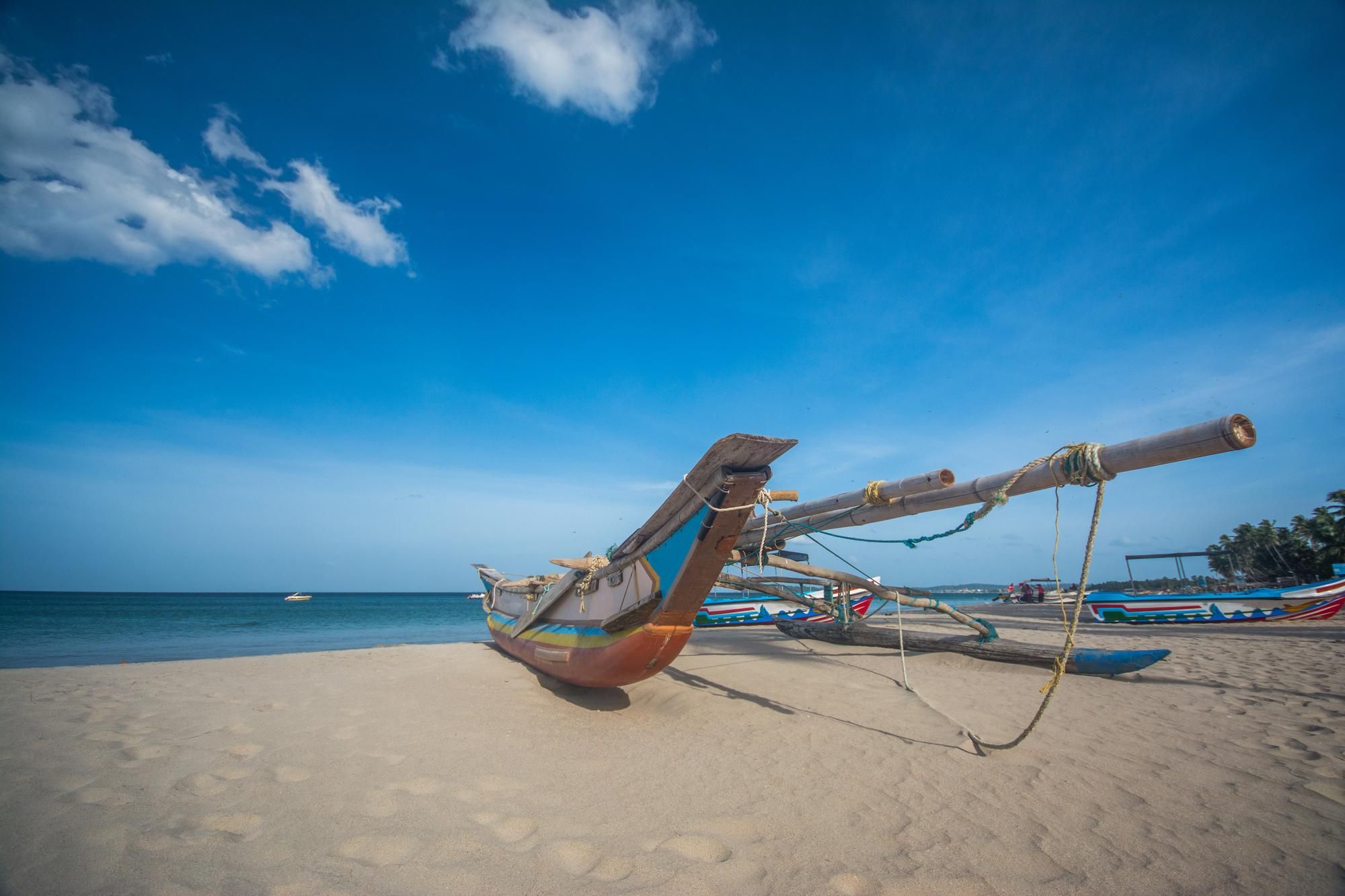 Trincomalee, Strand mit Boot