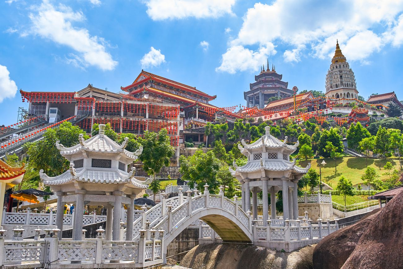 Der Kek Lok Si-Tempel in der UNESCO-Welterbe-Hafenstadt George Town © Alexey Pelikh, stockadobe