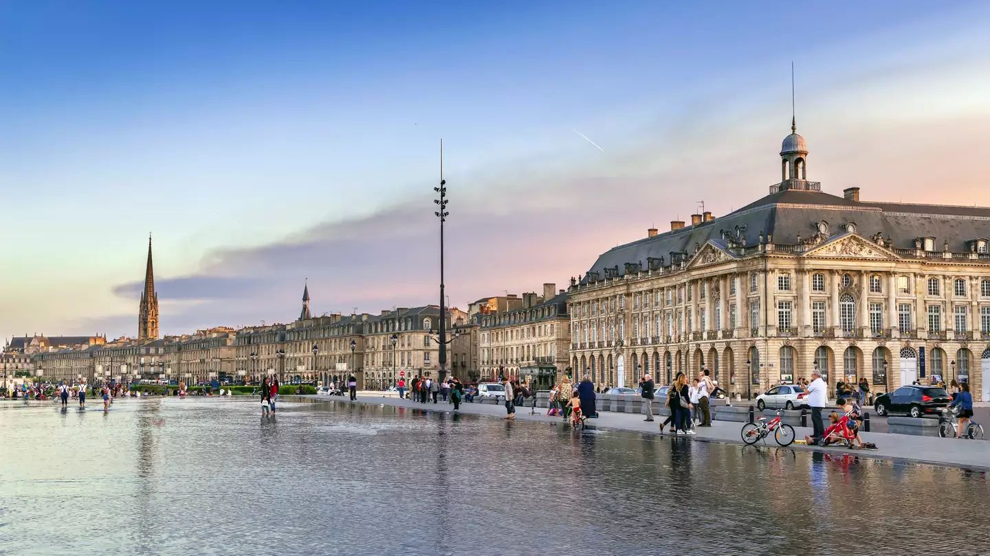 Sonnenuntergang in Bordeaux © Borisb17, Gettyimages