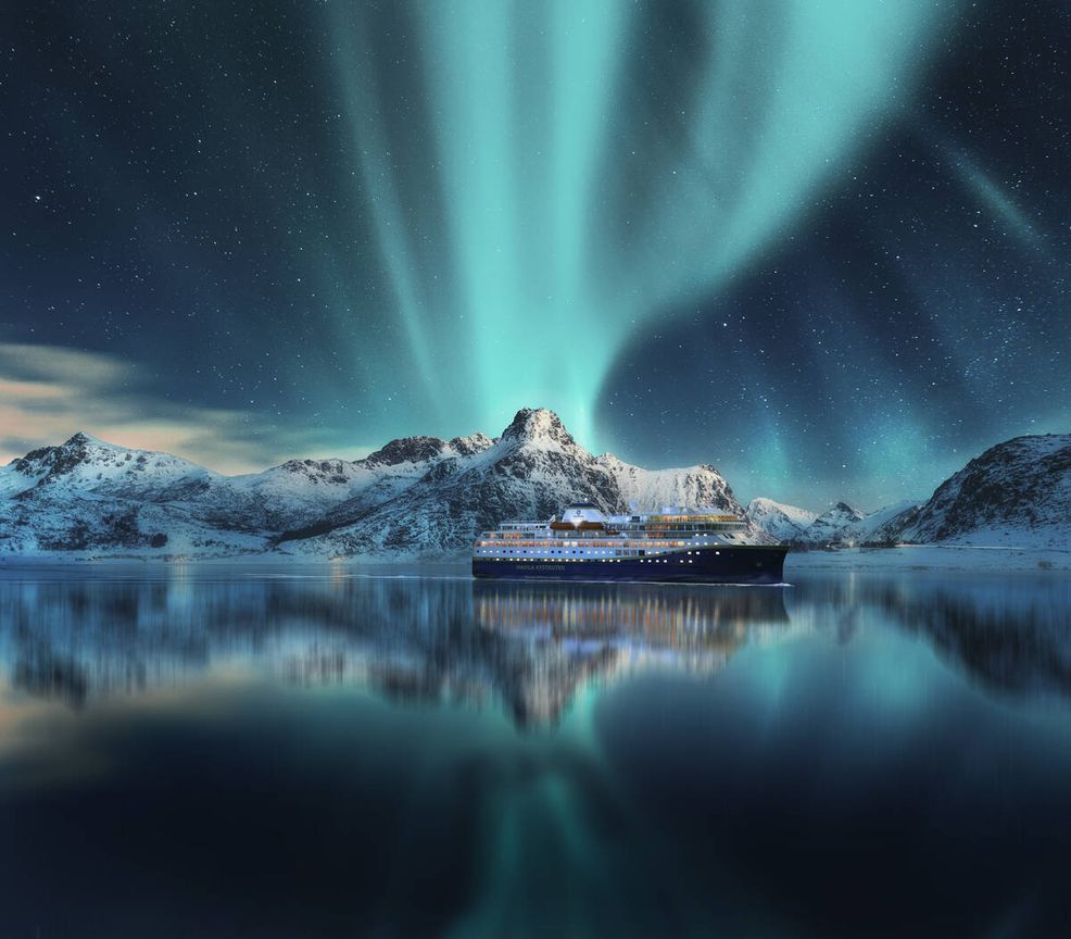 Lofoten, Nordlichter © den-belitsky, Gettyimages