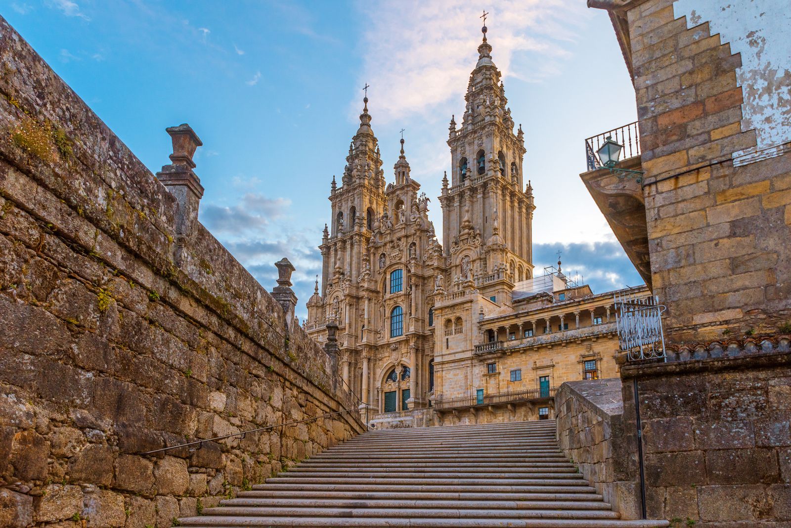 Kathedrale von Santiago de Compostela © samael334, stockadobe