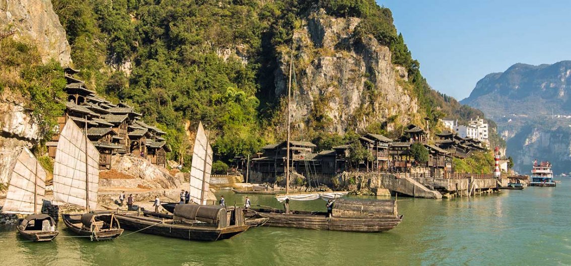 Chinesische Dschunken auf dem Yangtse © Cacaroot