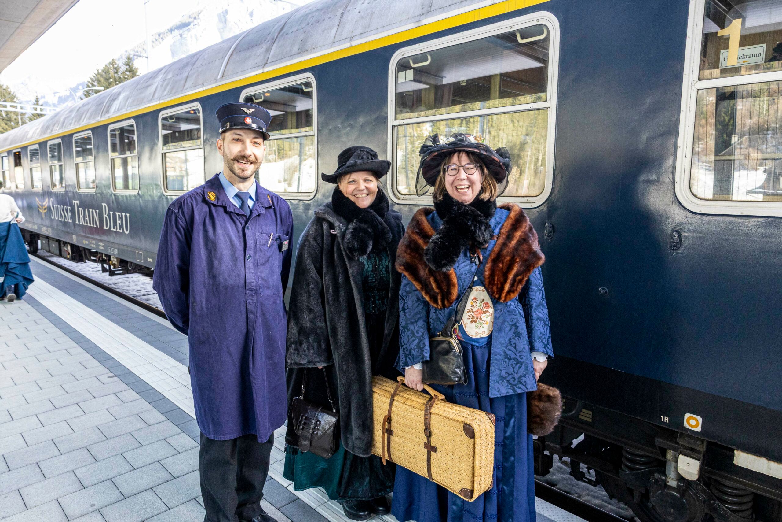 Mit dem Suisse Train Bleu an die Belle-Epoque in Kandersteg