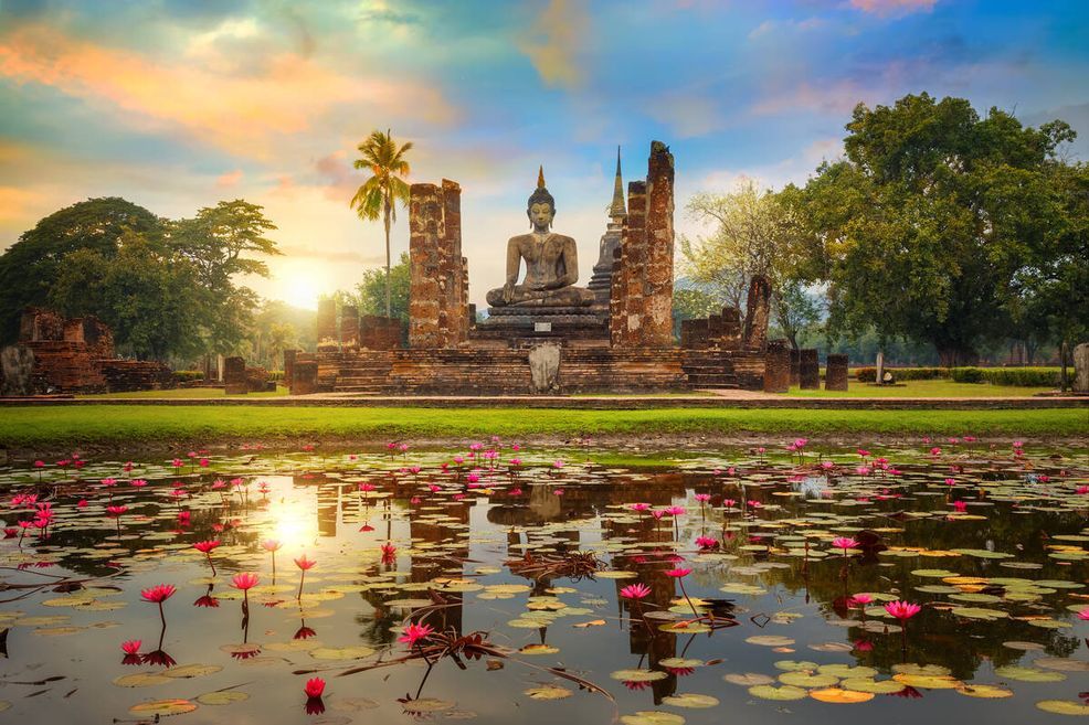 Sukhothai, Tempel Wat Mahathat © GettyImages, Coward Lion