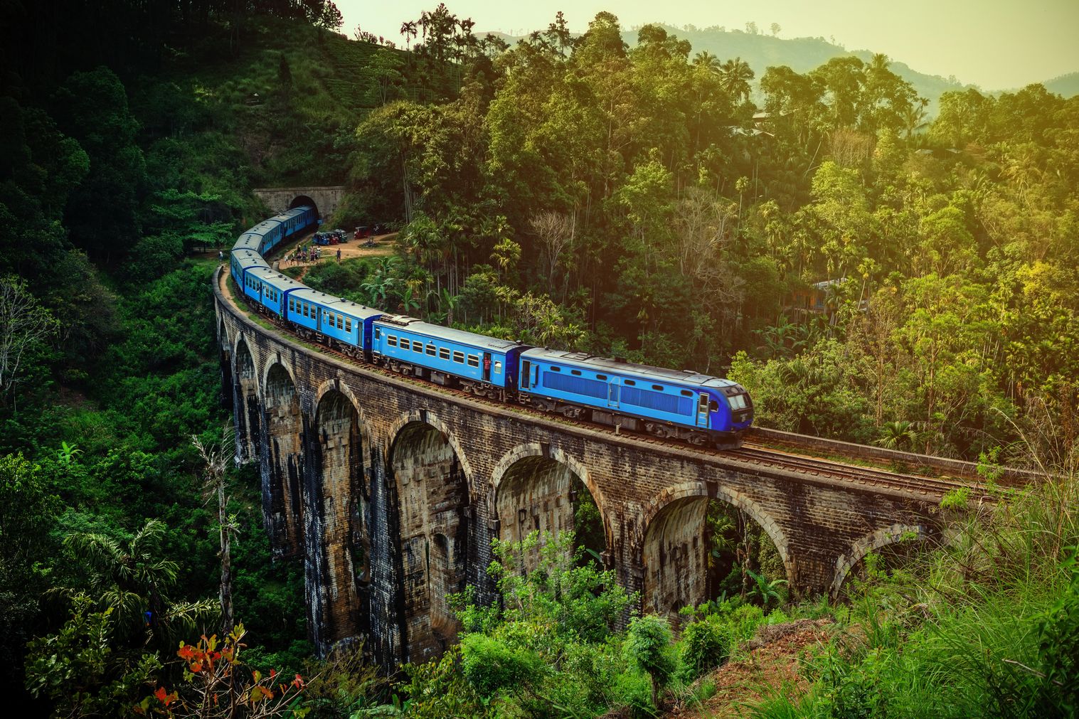 Die Neun-Bögen-Brücke © bestforbest, stockadobe