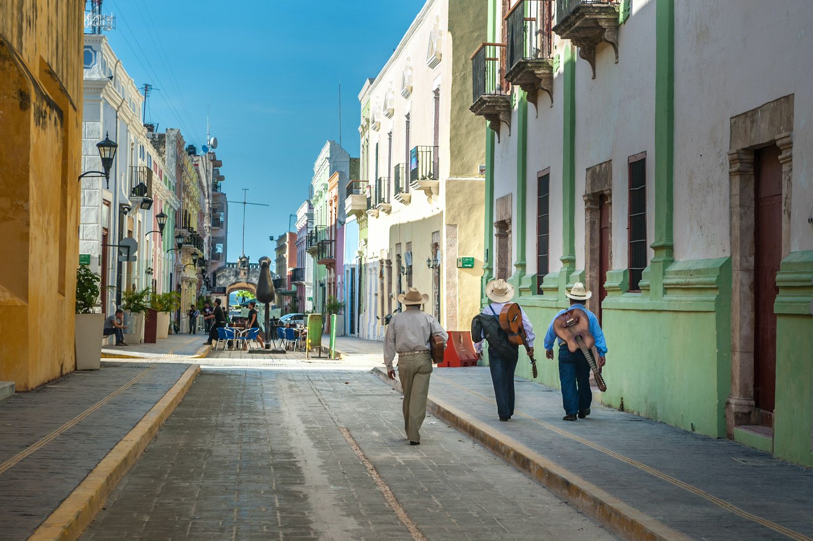 Mariachi in den Straßen von Campeche © javarman, stockadobe