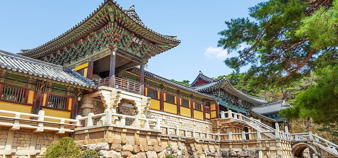 Tempel Bulguksa bei Gyeongju © Elena Sviridova, stockadobe