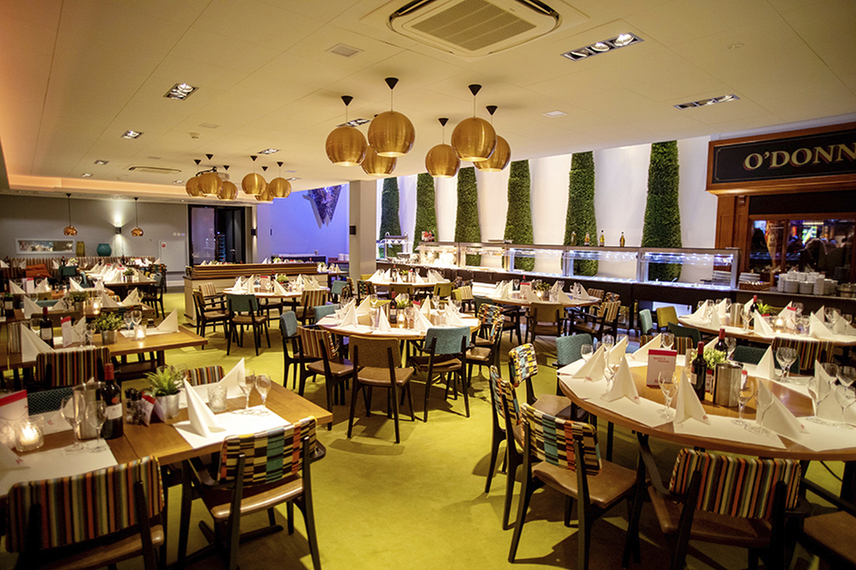 Buffet Pub „O’Donnell’s” © Copyright Active Vision