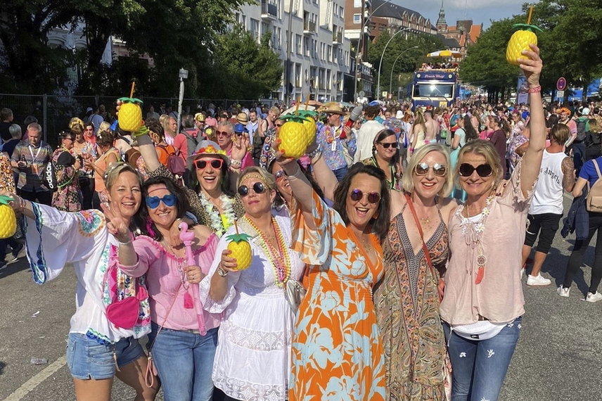 Schlagermove – InterCity Hotel Hamburg Dammtor-Messe mit dem Partyzug