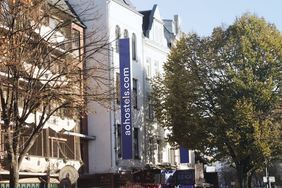 Schlagermove – a&o Hamburg Reeperbahn mit dem Partyzug