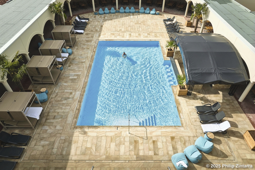 Wangerland – Mannschaftsfahrt: Müller-Mega-Poolparty mit dem Partyzug