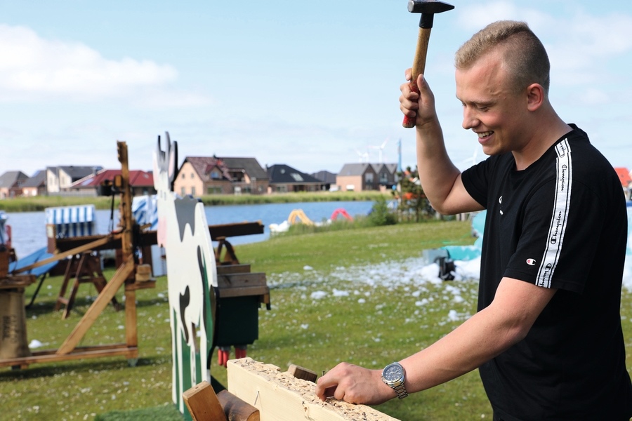 Wangerland – Friesen-Wiesn, mit dem Partyzug