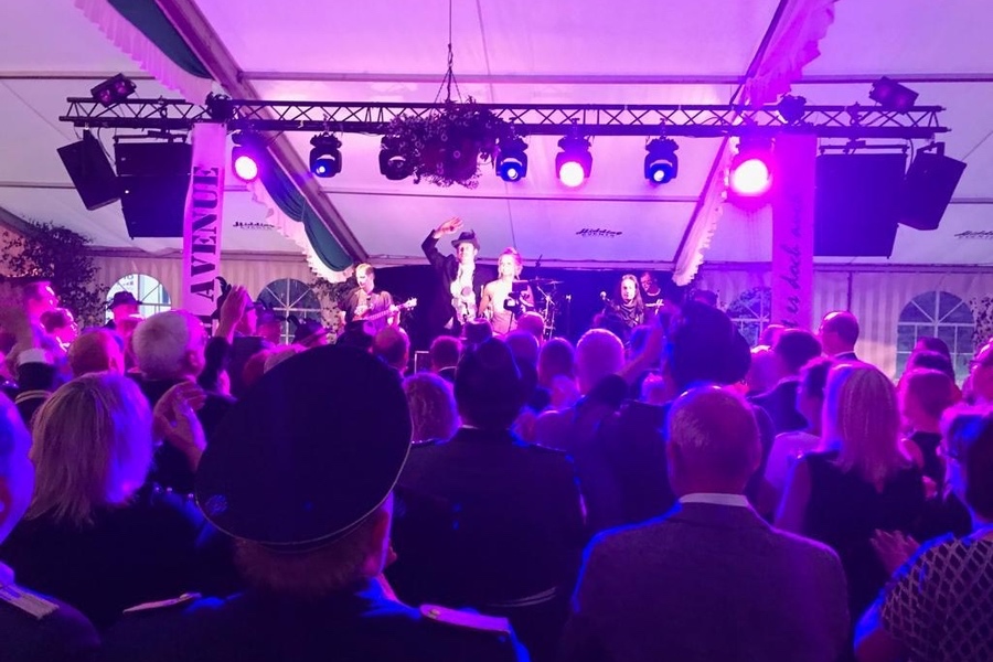 Wangerland – Schützenparty, mit dem Partyzug