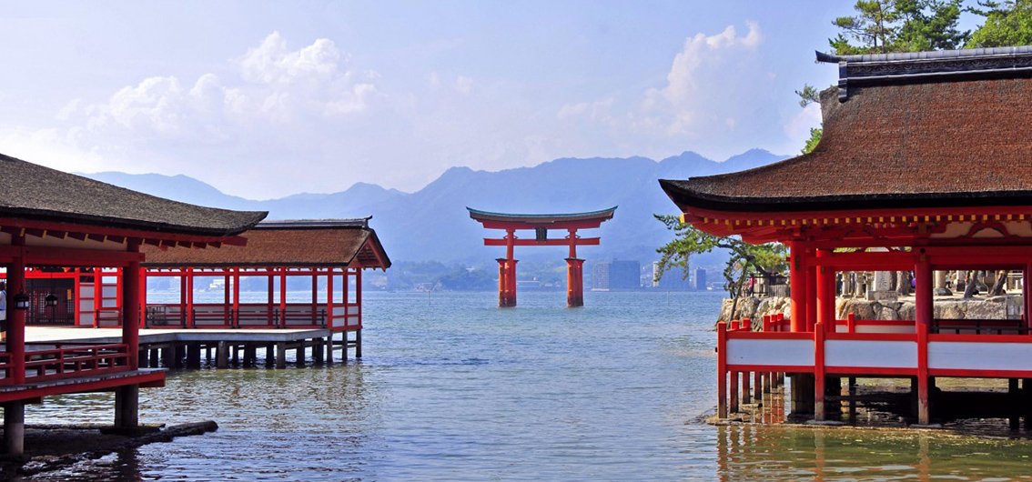 Itsukushima Schrein in Miyajima