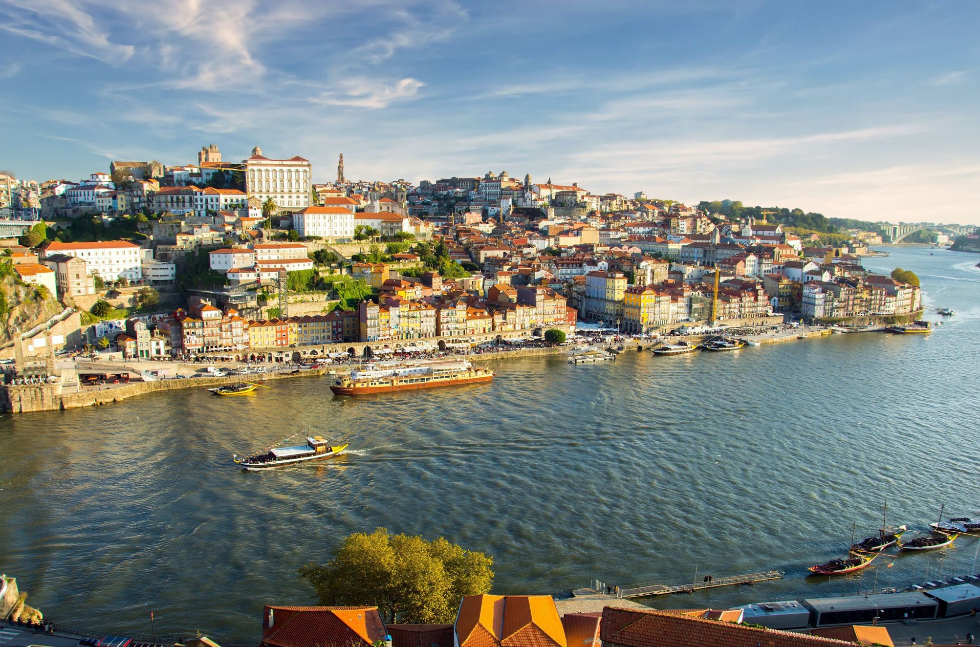 Porto, Portugal © Alexi Tauzin