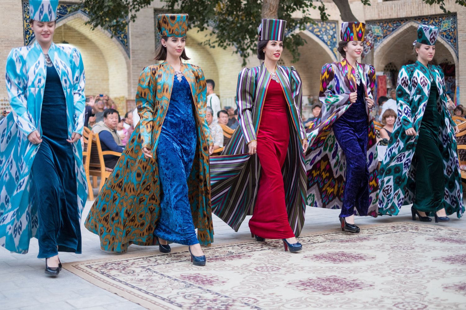 Modenschau in Buchara © Detlev Rösler