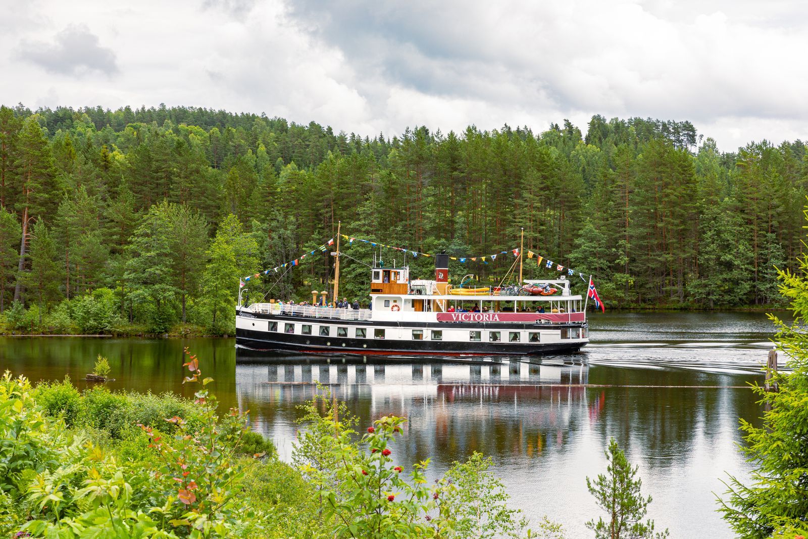 Mit dem Schiff auf dem Telemark-Kanal © Sven-Erik Knoff, Visit Norway