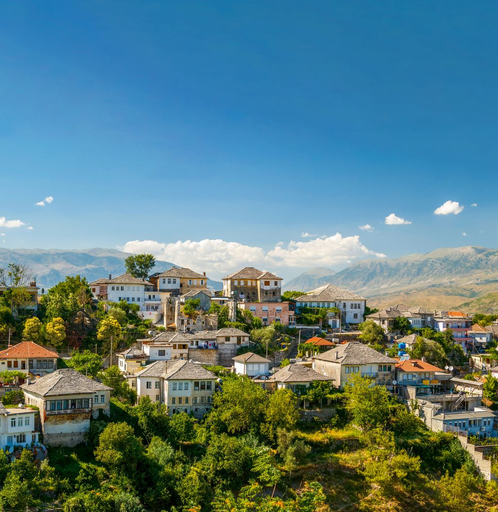 Altstadt von Gjirokastër © lic0001, stockadobe