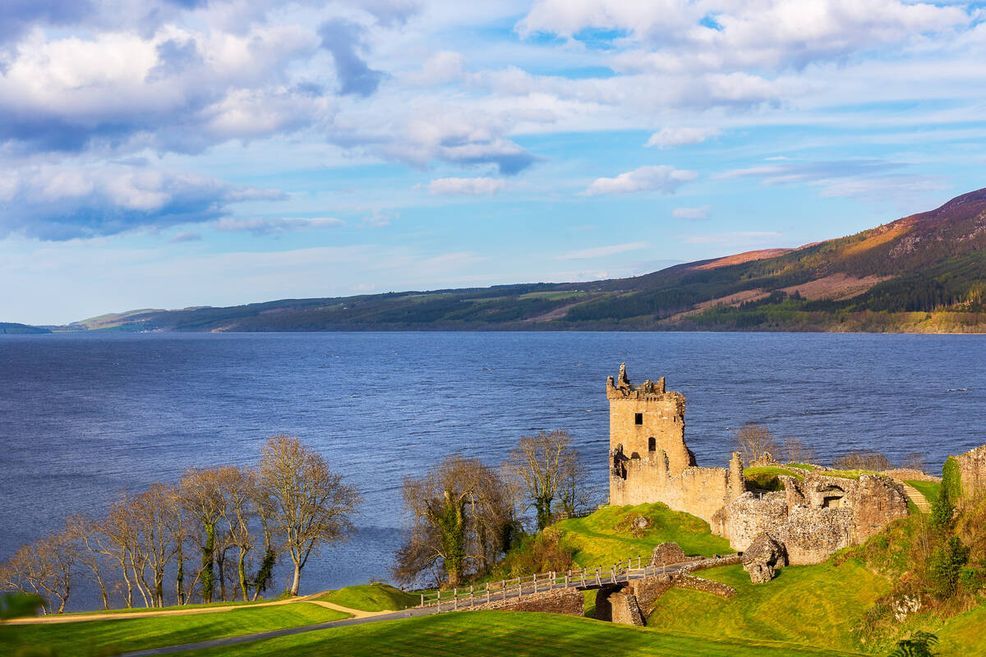 Bild für Loch Ness, Urquhart Castle © rpeters86, Gettyimages