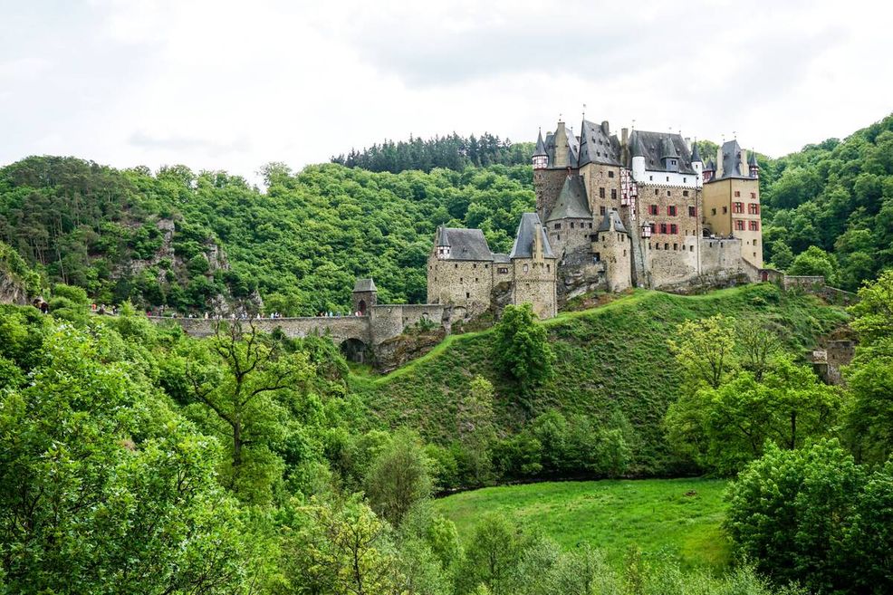 Bild für Burg Eltz in Treis-Karden © Kira Hoffman