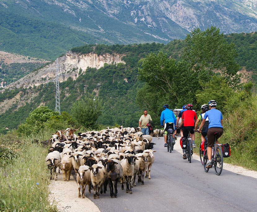 Bild für Per E-Bike durch Albanien