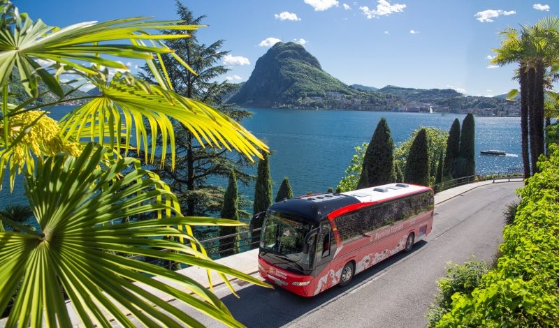Bernina Express Bus am Luganer See