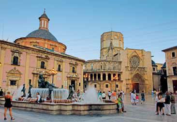 Plaza de la Virgen, Valencia © Institut für Tourismus in Spanien
