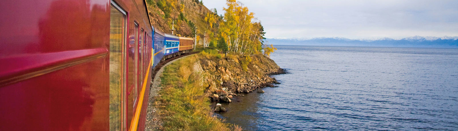 Zarengold Zug am Baikalsee