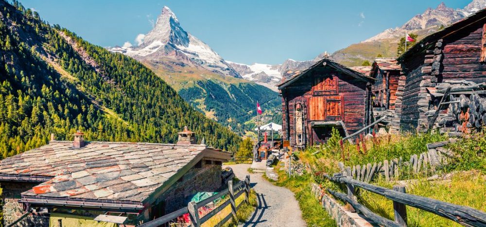 holzhäuser-in-zermatt-