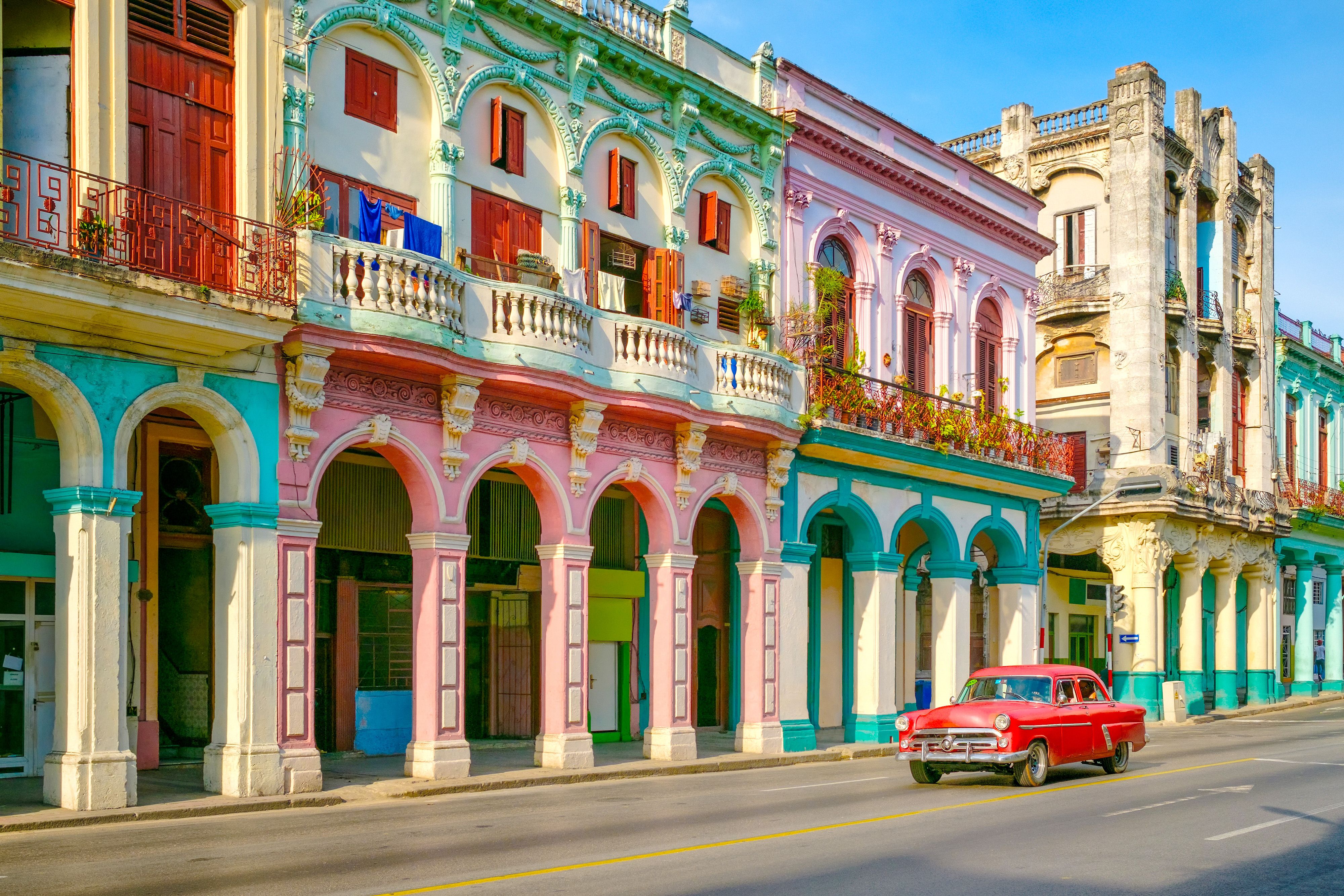 Oldtimer in Havana © kmiragaya
