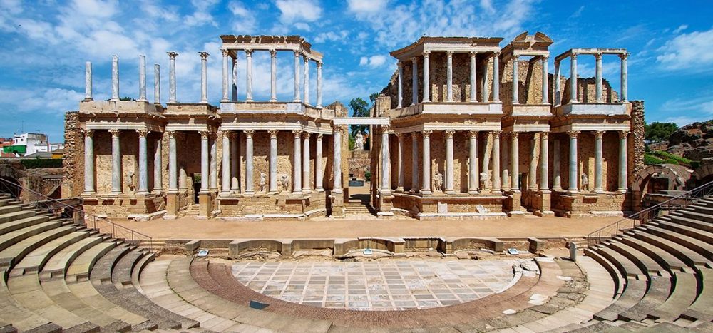 Das-römische-Amphitheater-in-Mérida