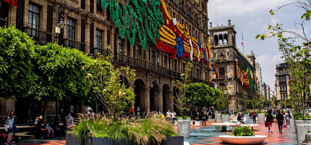 Mexiko-Plaza-de-la-Constitución-in-Mexiko-Stadt-