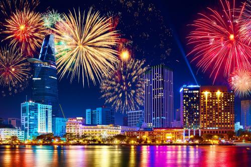 Zug - Silvester in Vietnam – Rundreise durch das kostbare Land!