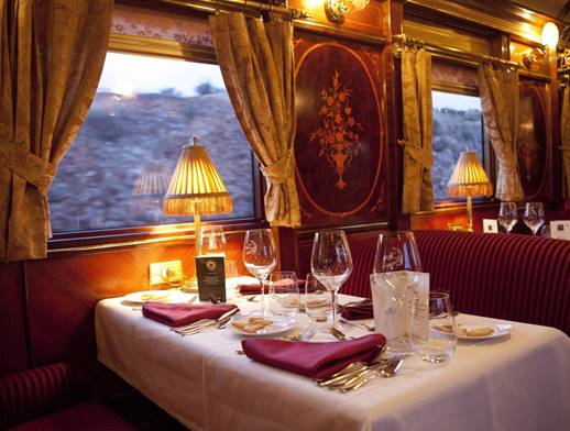 Tisch im Al Andalus /  Restaurant - Renfe